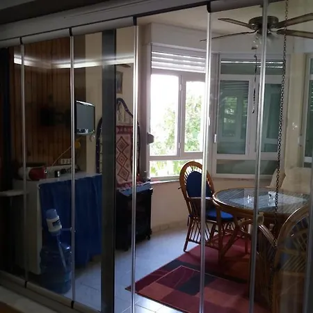 Alis Tansu Lejlighed Avsallar